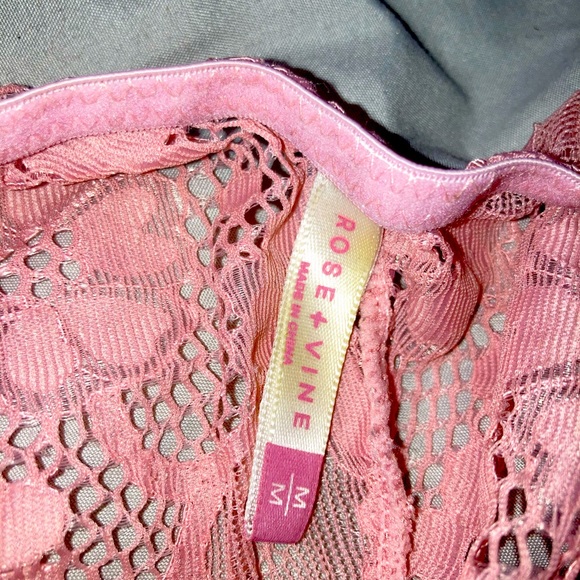 Never Worn Salmon Pink lace Rose + Vine Bralette - Picture 3 of 3